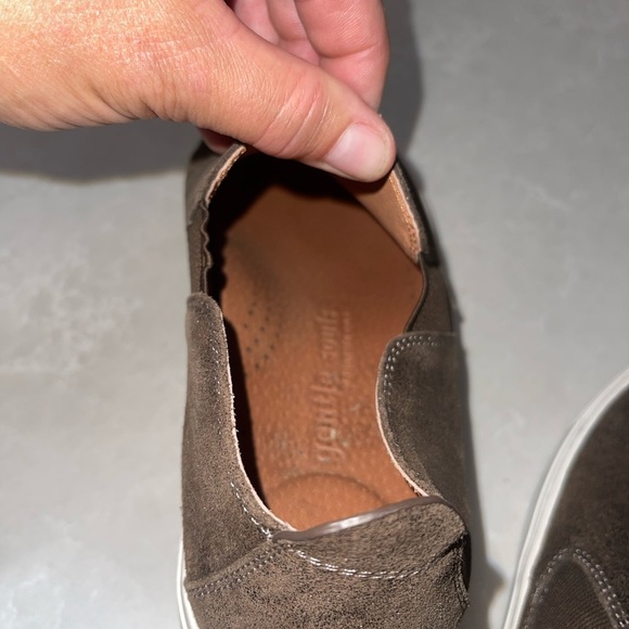 Gentle Souls Brown metallic Slip-On Sneakers GUC - Picture 8 of 9